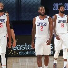 同层级调用 同层级调用